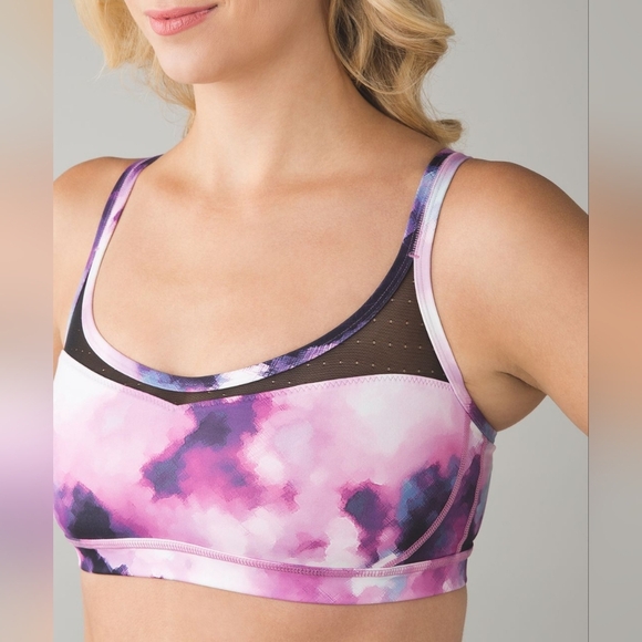 2/35$ LULULEMON sport Bra Size 6 Tie Dye Pink Purple White - Picture 1 of 9